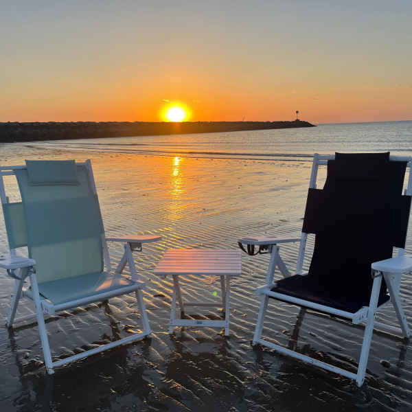 Sandy Neck Beach Table- Coastal White - Image 3